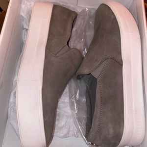 Steve Madden Gills Suede Slip Ons
